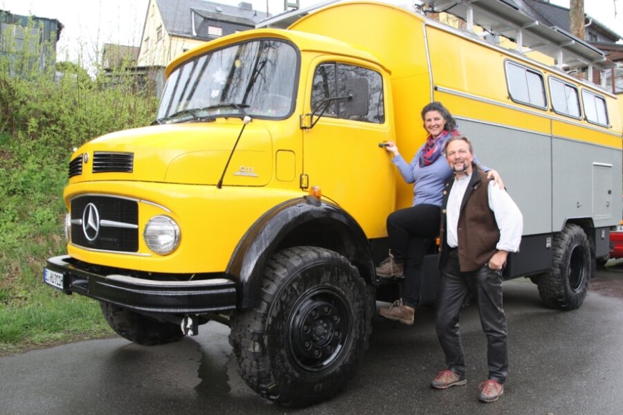 Tanja und Jörg Fickert wollen mit ihrem Reisemobil durch die Welt touren.