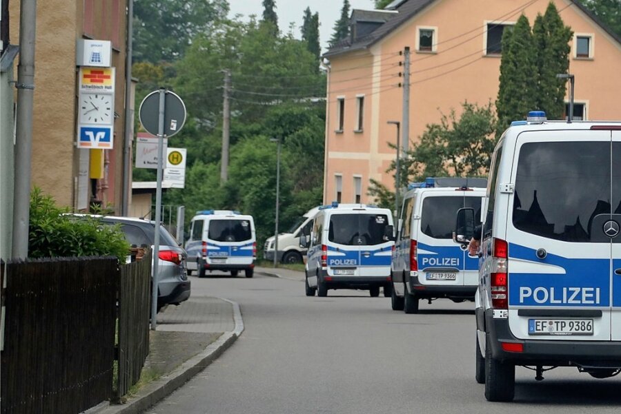 Am frühen Morgen des 7. Juni vergangenen Jahres schlug die Polizei in Bräunsdorf zu. 