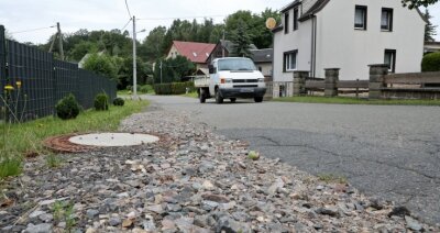 Weniger Fördergeld: Orte können nicht wie geplant bauen - Der Gemeinde Callenberg fehlt Fördergeld für den geplanten Ausbau der Straße am Kiefenberg in Grumbach. 