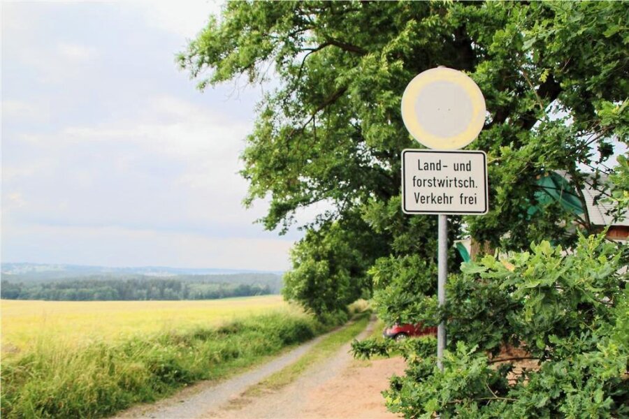 Weniger Straßen in Neuensalz - Ein Teil der Altmannsgrüner Straße wird zum beschränkt öffentlichen Weg umgewidmet.