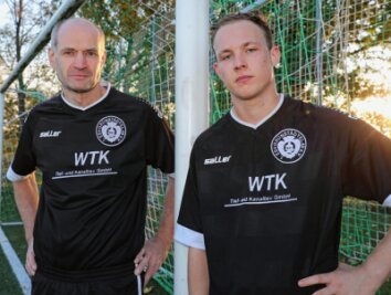 Wenn der Vater mit dem Sohne... - Das Vater-Sohn-Gespann des 1. ESV Grünstädtel: Jan Kern und sein Filius Franz spielen seit dieser Saison zusammen in einer Mannschaft. 