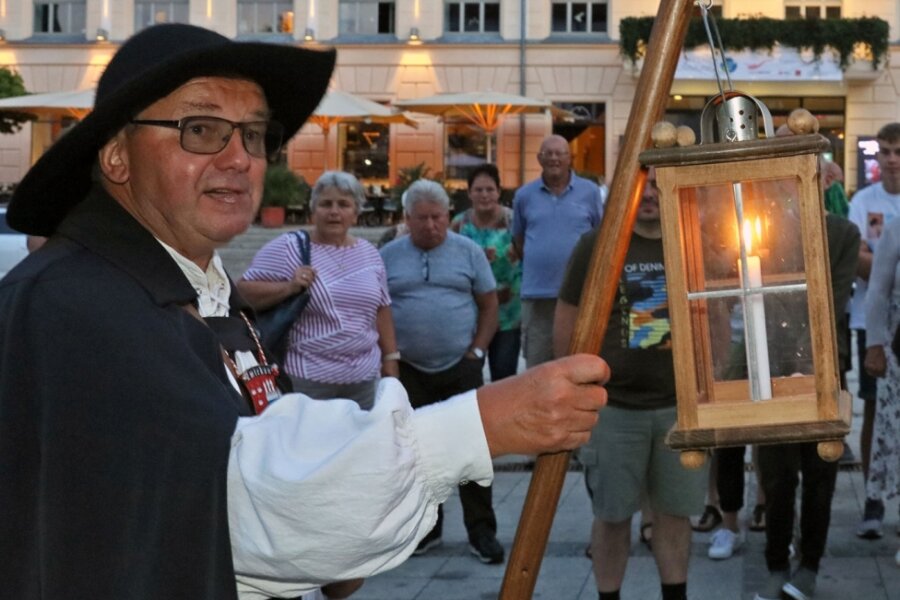 Wenn es dunkel wird, dreht der Nachtwächter seine Runde - 