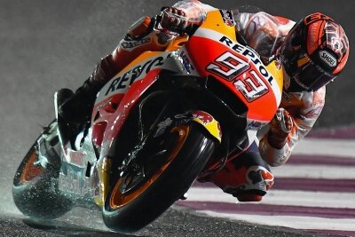 Wer bremst den Rekordjäger aus? - Titelverteidiger Marc Marquez deutete bei den Tests vor dem Auftakt-Grand-Prix am Wochenende in Katar an, dass er und seine Honda das Maß aller Dinge im Titelrennen der MotoGP sein werden.
