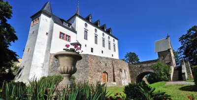 Wer überzeugt die Neuhausener? - Schloss Purschenstein gilt als Wahrzeichen der Schwartenberggemeinde Neuhausen am Rande des Landkreises Mittelsachsen. Hier wird am kommenden Sonntag ein neues Gemeindeoberhaupt gewählt. 
