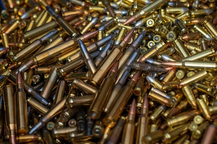 Über 150 Schuss befanden sich in dem Gürtel. Hier ein Symbolbild mit verschiedenen Munitionsarten.