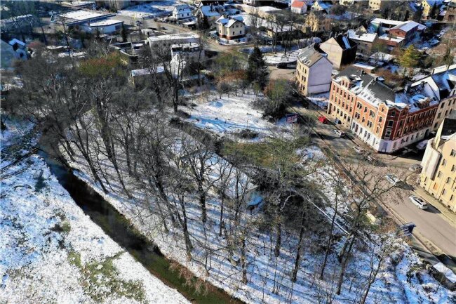 Werdau: Weg für Errichtung eines neuen Einkaufsmarktes an Kreuzung nach Leubnitz ist frei - An der Greizer Straße in Werdau soll ein Nahversorgungsmarkt entstehen. Die Stadt hat ihr Grundstück an den Investor verkauft.