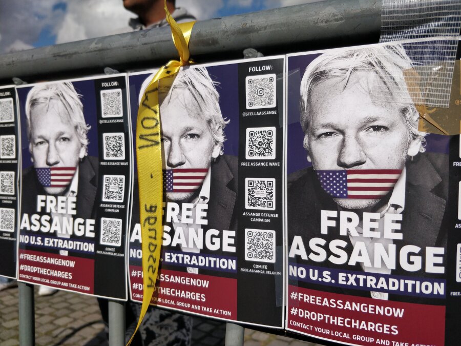 Das hohe Gut der Pressefreiheit ist in der westlichen Welt nichts mehr wert, wenn Investigativjournalisten wie Wikileaks-Gründer Julian Assange ans Eingemachte gehen und den USA massive Kriegsverbrechen nachweisen. Seit 2019 sitzt er sich in britischer Haft. Ein Auslieferungsersuchen der USA, deren Behörden Anklage gegen ihn erhoben haben, beschäftigt seither die Justiz. Die Bundesregierung schweigt zum Fall Assange.  