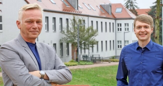 Westsächsische Hochschule denkt für die Politik voraus - Professor Christian Pihl und Student André Loose suchen nach Wegen, die Arbeitsbedingungen für Menschen in Krankenhäusern und Pflegeeinrichtungen zu verbessern. 