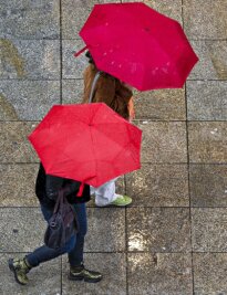 Wetterdienst warnt vor Dauerregen in Sachsen - 