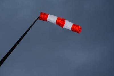 Wetterdienst warnt vor Orkanböen in Westsachsen - 