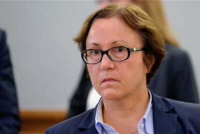 Widerstand gegen Ex-Wahlleiterin - Carolin Schreck - Frühere Landeswahlleiterin