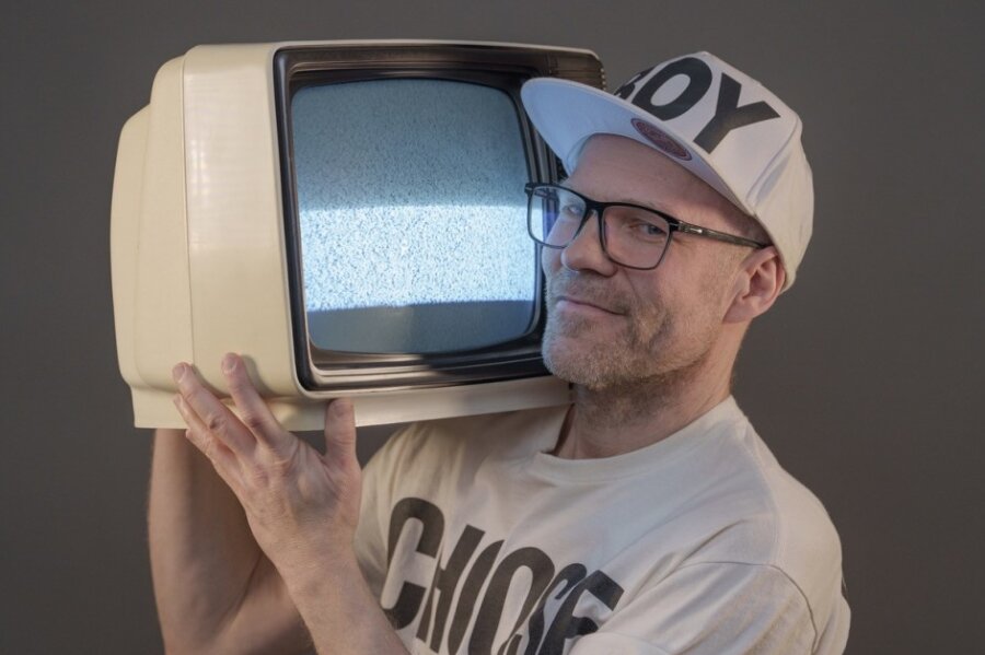 Wie ein Chemnitzer DJ mit Videos aufdreht - Dirk Duske plant die Premiere einer Videoclip-Disko.