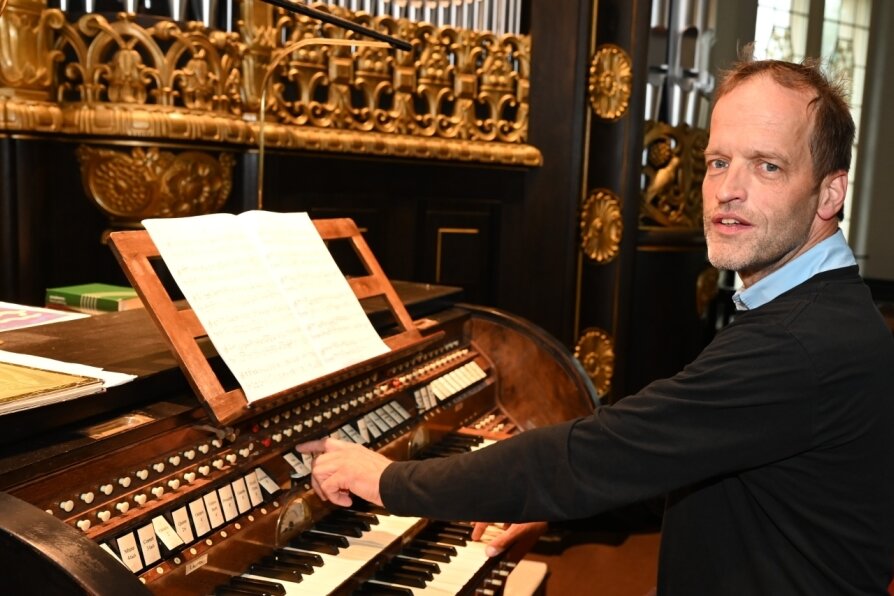 Wie ein Staffellauf - Orgeltour durch die Kirchen der Stadt - 