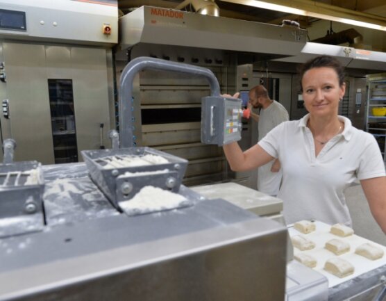 Wie eine Bäckerei in Großschirma mit den Kosten ringt - Die Geschäftsführerin der Bäckerei Illgen in Großschirma, Peggy Illgen, muss mit weiter steigenden Energiekosten rechnen, so wie derzeit auch andere Vertreter der Branche. 