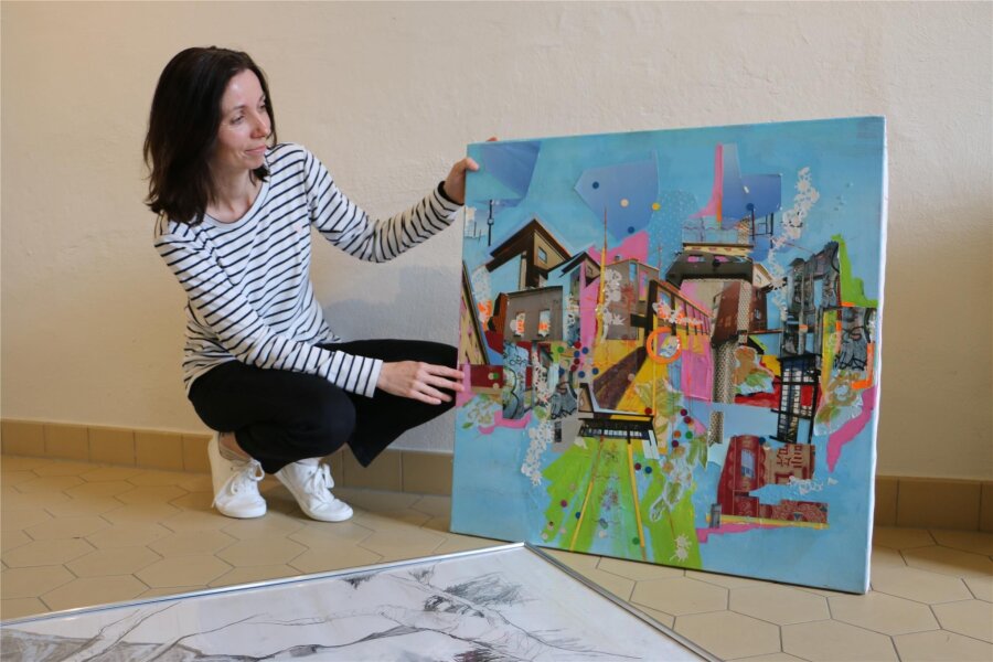 Wie eine Plauener Lehrerin ihre persönlichen Wandlungen in Bildern festhält - Die Plauenerin Maria Ledwa zeigt ihre künstlerischen Werke in Leubnitz.