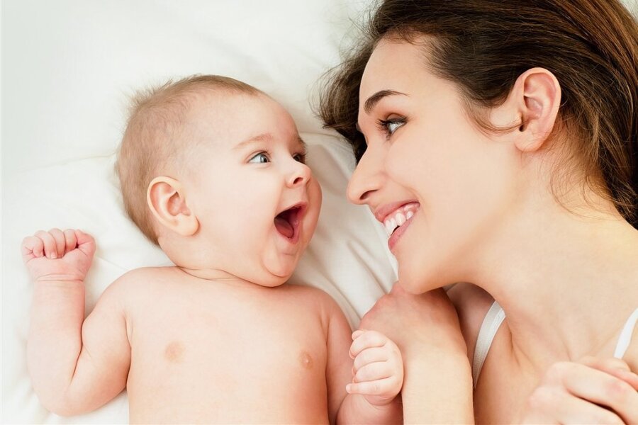Wie Eltern mit ihren Kleinkindern kommunizieren: Dutzidutzidutzi - Fein, gaaanz feini! 