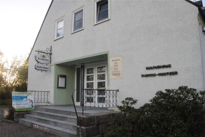 Wie es in Coschütz mit ungenutzten öffentlichen Gebäuden weitergeht - Das frühere Kulturhaus „Thomas Müntzer“ in Coschütz. Für dieses wird immer noch ein neuer Pächter gesucht.