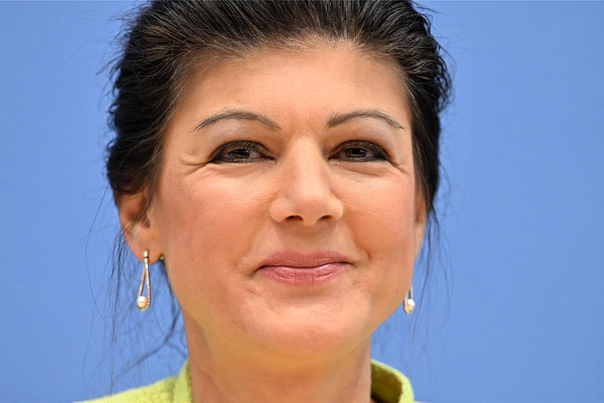 Wie Sahra Wagenknecht In Riesa Für Ihre Neue Partei Wirbt: "Das Zu ...