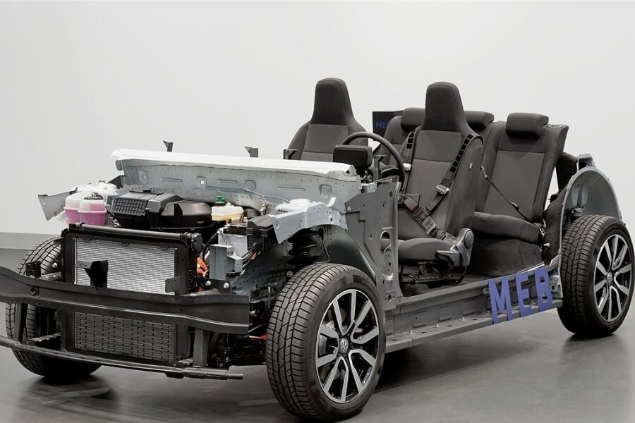 Wie VW das Elektro-Zeitalter einläutet - So sieht das Chassis der neuen elektrischen ID-Familie von Volkswagen aus.