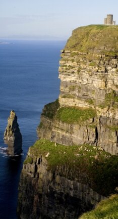 Die Cliffs of Moher sind die bekanntesten Steilklippen Irlands. 