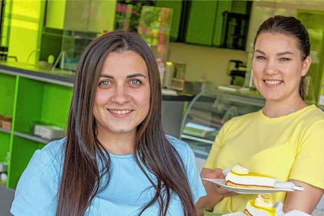Wie zwei Ukrainerinnen in Rodewisch Fuß gefasst haben - Seit 1. Mai arbeiten die Ukrainerinnen Yuliia Reznichenko (links) und Maryna Yaroshenko im Rodewischer Göltzschtaltreff mit. 