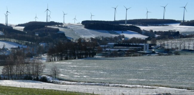 Auf Muldaer Flur gibt es derzeit keine Windkraftanlagen. Aber der Windpark auf der Voigtsdorfer Höhe befindet sich in der unmittelbaren Nähe.
