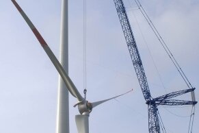 Windpark am Brändel erhitzt Gemüter - So wie hier bei Markersdorf könnten neue Enercon-Windkraftanlagen künftig auch bei Hauptmannsgrün entstehen.