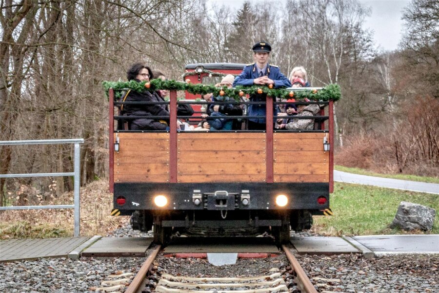 Winterfahrtag bei der Chemnitztalbahn: Warum es für einen 15-Jährigen nichts Schöneres gibt - Vincent Ludwig begleitet als verantwortlicher Techniker die Zugfahrten im Chemnitztal.