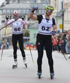 Wintersportler beweisen ihre Schnelligkeit auf Asphalt - Anna-Maria Dietze (rechts) durfte in Annaberg jubeln.