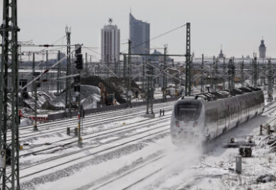 Winterwetter: Bahn kann Zugausfälle noch nicht erklären - 