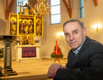 "Wir dürfen die Freiheit nutzen" - Superintendent Rainer Findeisen (57) in der Georgenkirche in Flöha 