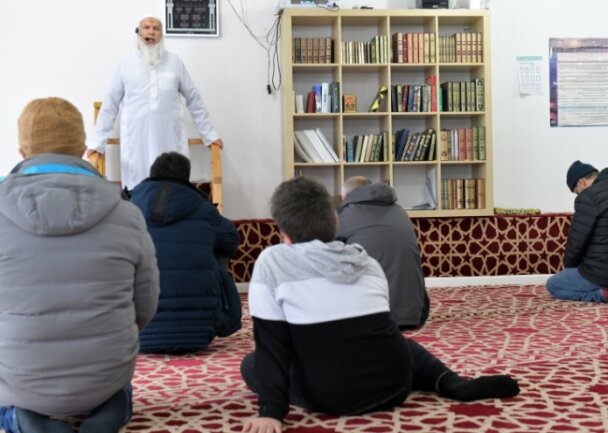 Zum Freitagsgebet hatte der Kultur- und Bildungsverein Freiberg am 1. April den Imam Sami Abulila eingeladen. 