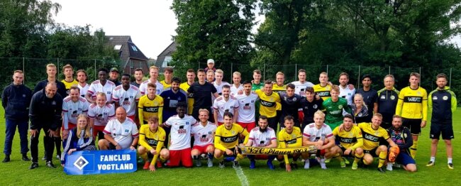 "Wir sehen uns auf jeden Fall wieder" - Zum großen Abschlussfoto war bereits klar: Die Sportfreunde aus Hamburg und aus dem Vogtland werden sich wieder treffen.
