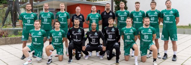 "Wir wissen nicht, wo wir stehen" - Auf ein Neues: Die Mannschaft der HSG Freiberg für die Saison 2022/23. 16 Spieler gehören zum Oberliga-Kader, auf dem Bild fehlt Felix Kempe. 