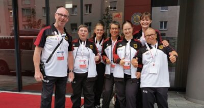 Wird Auerbach Partnerstadt für Special Olympics? - Die Auerbacher schlugen sich bereits im Sommer bei der Tanz-WM der Special Olympics in Graz hervorragend. Immer mit dabei: Steffi Pausch (4. von links), die auch hinter der Gastgeber-Bewerbung für die Special Olympics 2023 steckt. 