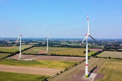 Wirtschaft fordert Großschirmaer Windmüller heraus - Im September 2021 ging der von eab realisierte Windpark im niedersächsischen Swatte Poele in Betrieb. Die vier Anlagen können laut Unternehmen etwa 15.000 Haushalte mit Strom versorgen. 