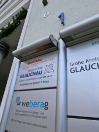 Wirtschaftsförderung: Stadt will ihre eigene Firma auflösen - Noch firmiert die Weberag im Glauchauer Rathaus. 