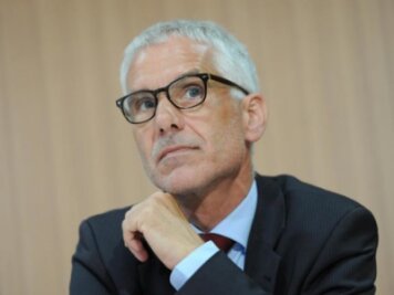 Wirtschaftsforscher kritisiert Konjunkturpaket der Großen Koalition - Ifo-Ökonom Joachim Ragnitz.