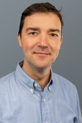 Prof. Jörg Benndorf - Institut für Markscheidewesen und Geodäsie