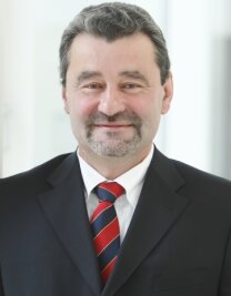 Wissenschaftsstandort Chemnitz verliert herausragenden Forscher - Professor Thomas Geßner.