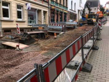 Wo Autofahrer mehr Zeit brauchen - Die Theaterstraße in Mittweida ist derzeit Baustelle. Der Um- und Ausbau dauert noch bis zum 17. Dezember. 