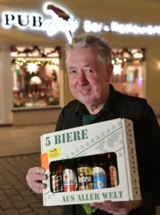 Wo das Weihnachtsgans-Essen am Feiertag abgeholt wird - Lutz Rupprecht will seine Gaststätte "Pubagai" vorübergehend ab 24. Dezember schließen. Er bietet Biere zur Mitnahme an. 
