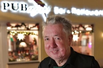 Lutz Rupprecht will seine Gaststätte "Pubagai" vorübergehend ab 24. Dezember schließen. Er bietet Biere zur Mitnahme an. 