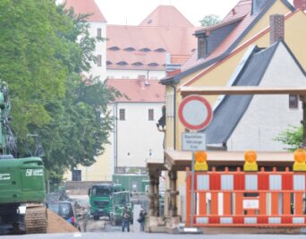 Wo in Mittelsachsen derzeit gebaut wird - Auch in Freiberg wird derzeit viel gebaut, so an der Wallstraße (B 101) zwischen Leipziger Straße und Am Marstall. Eine ausführliche Baustellenübersicht für Mittelsachsen gibt es online unter dem Link am Textende. 