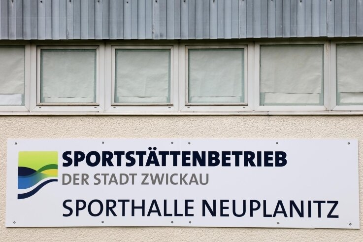 Wo versickerten die Informationen zur Sporthalle? - Der Neubau einer Sporthalle in Neuplanitz ist beschlossen, die Diskussion über das Thema damit aber noch nicht beendet. 