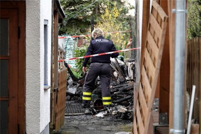 Wohnhaus und Schuppen: Zwei Brände über Ostern in Chemnitz - Im Falle eines Feuers auf einem Privatgrundstück in Borna-Heinersdorf am Karfreitagmorgen geht die Polizei von vorsätzlicher Brandstiftung aus.