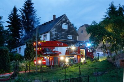 Wohnhausbrand in Mittweida: Mehrere Zehntausend Euro Schaden - 
