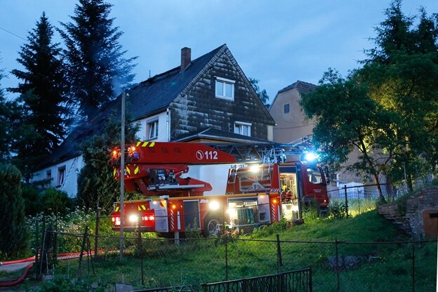 Wohnhausbrand in Mittweida: Mehrere Zehntausend Euro Schaden - 