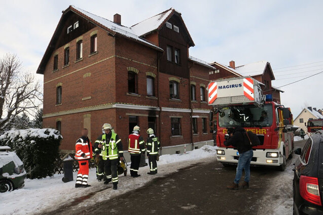 Wohnungsbrand in Zwickau - Zwei Verletzte - 