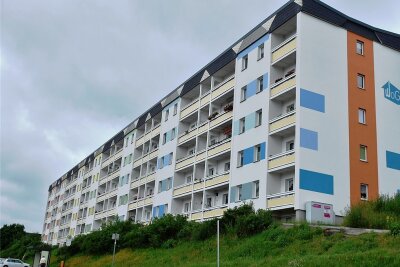 Wohnungsverkauf in Klingenthal: Eigentümer kommt aus Jena - Klingenthal verkauft seine kommunalen Wohnungen. Zu den Objekten gehören der Wohnblock Keplerstraße ...